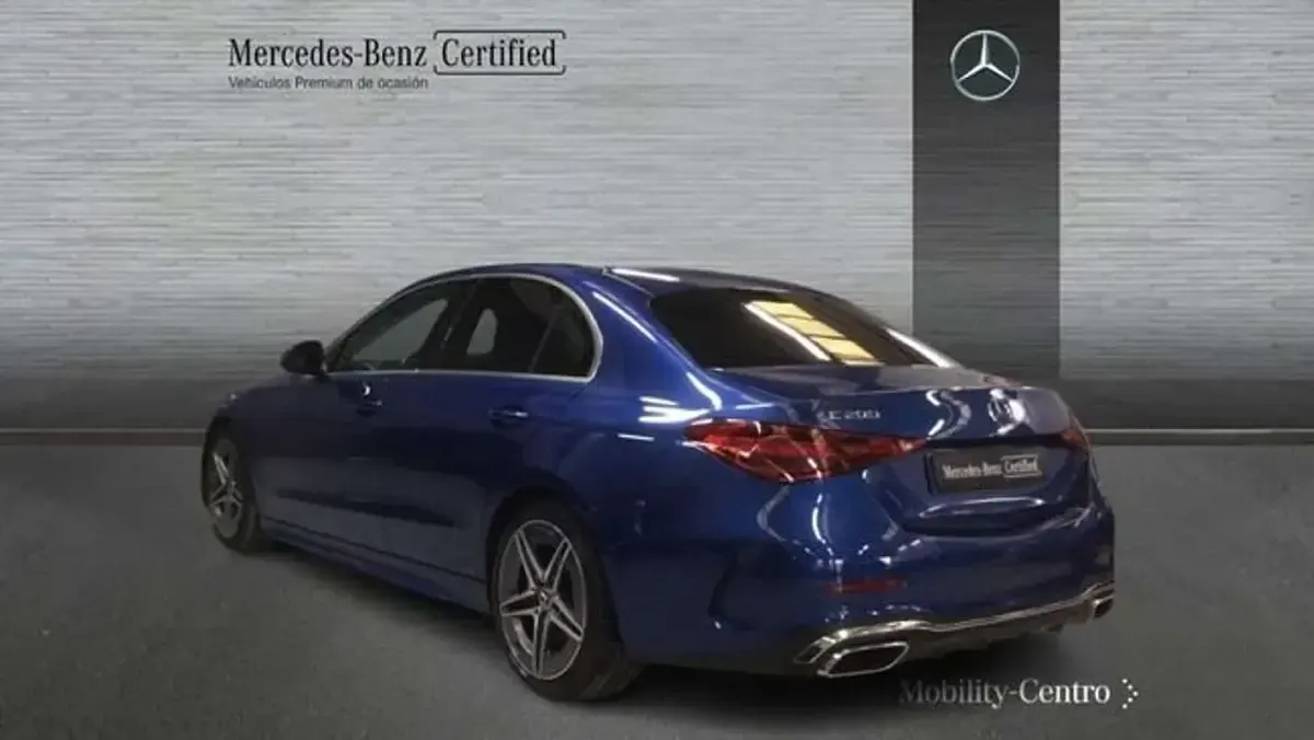 Usado Mercedes C200 207 CV (152 kW) 2022 Azul Berlina