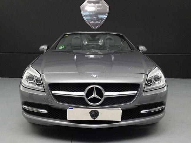 Usado Mercedes SLK250 204 CV (150 kW) 2013 Gris claro Descapotable