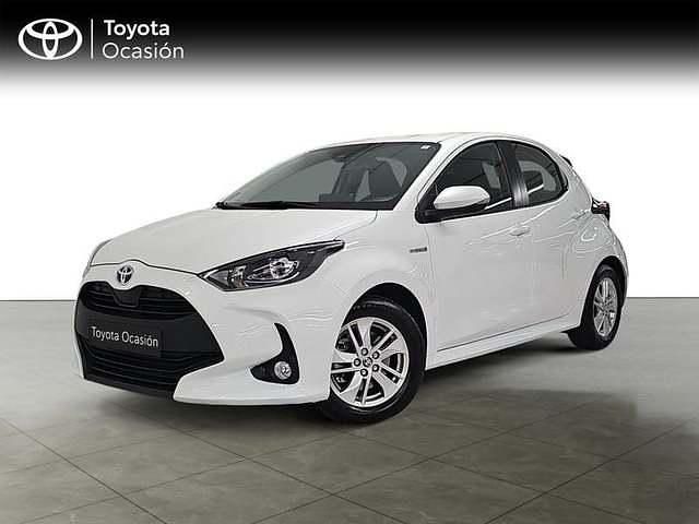 Usado Toyota Yaris Edition 125 CV (91 kW) 2021 Blanco Berlina