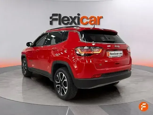 Usado Jeep Compass Altitude 130 CV (95 kW) 2023 Rojo SUV