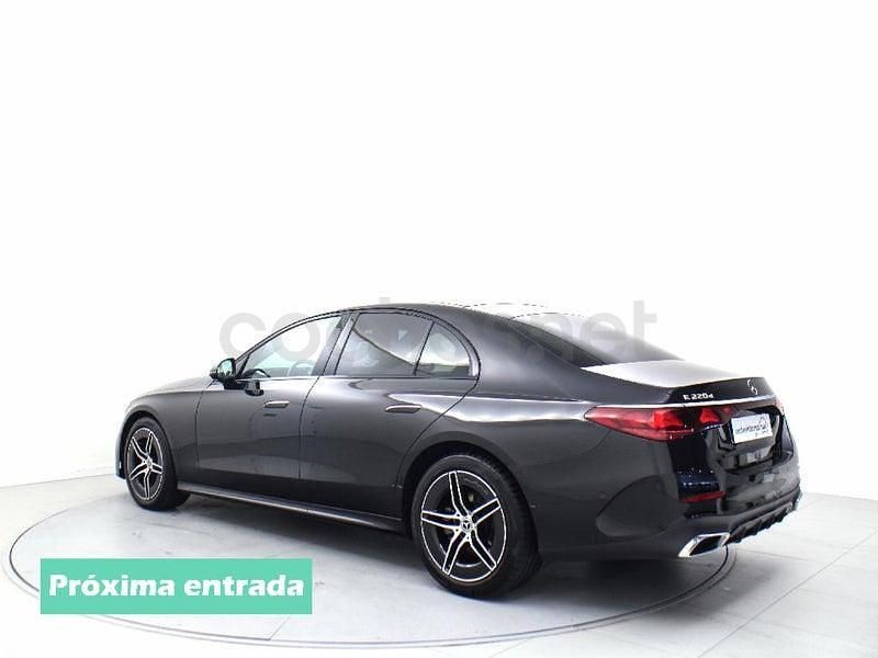 Usado Mercedes E220 197 CV (144 kW) 2025 Negro Berlina