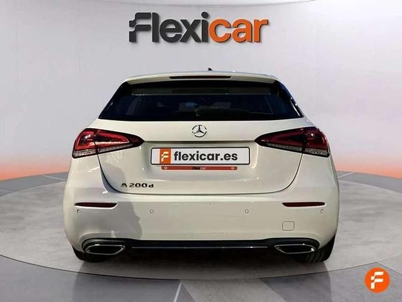 Usado Mercedes A200 150 CV (110 kW) 2019 Blanco Berlina