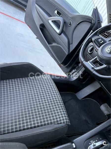 Gris / plata Usado 2016 VW Scirocco R-line Coupe | 12.890 € (Precio justo) - Imagen 1/4
