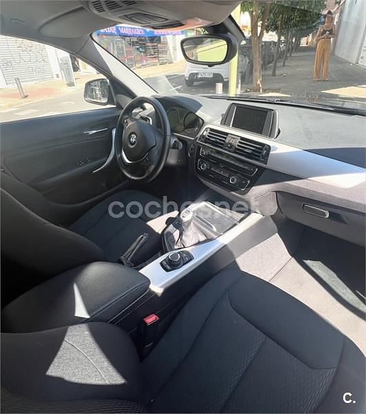 Usado BMW 118 136 CV (100 kW) 2019 Negro Utilitario