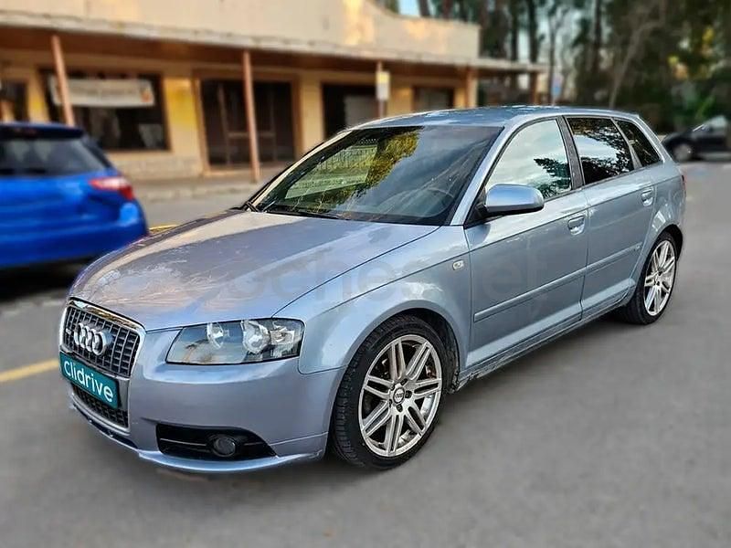 Usado Audi A3 Ambition 140 CV (102 kW) 2008 Gris Utilitario