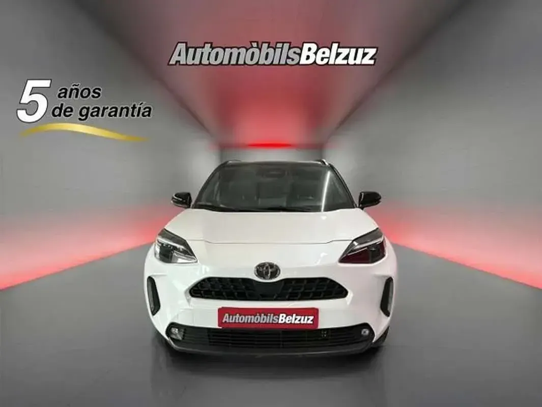 Usado Toyota Yaris Cross Active 125 CV (91 kW) 2024 Blanco SUV