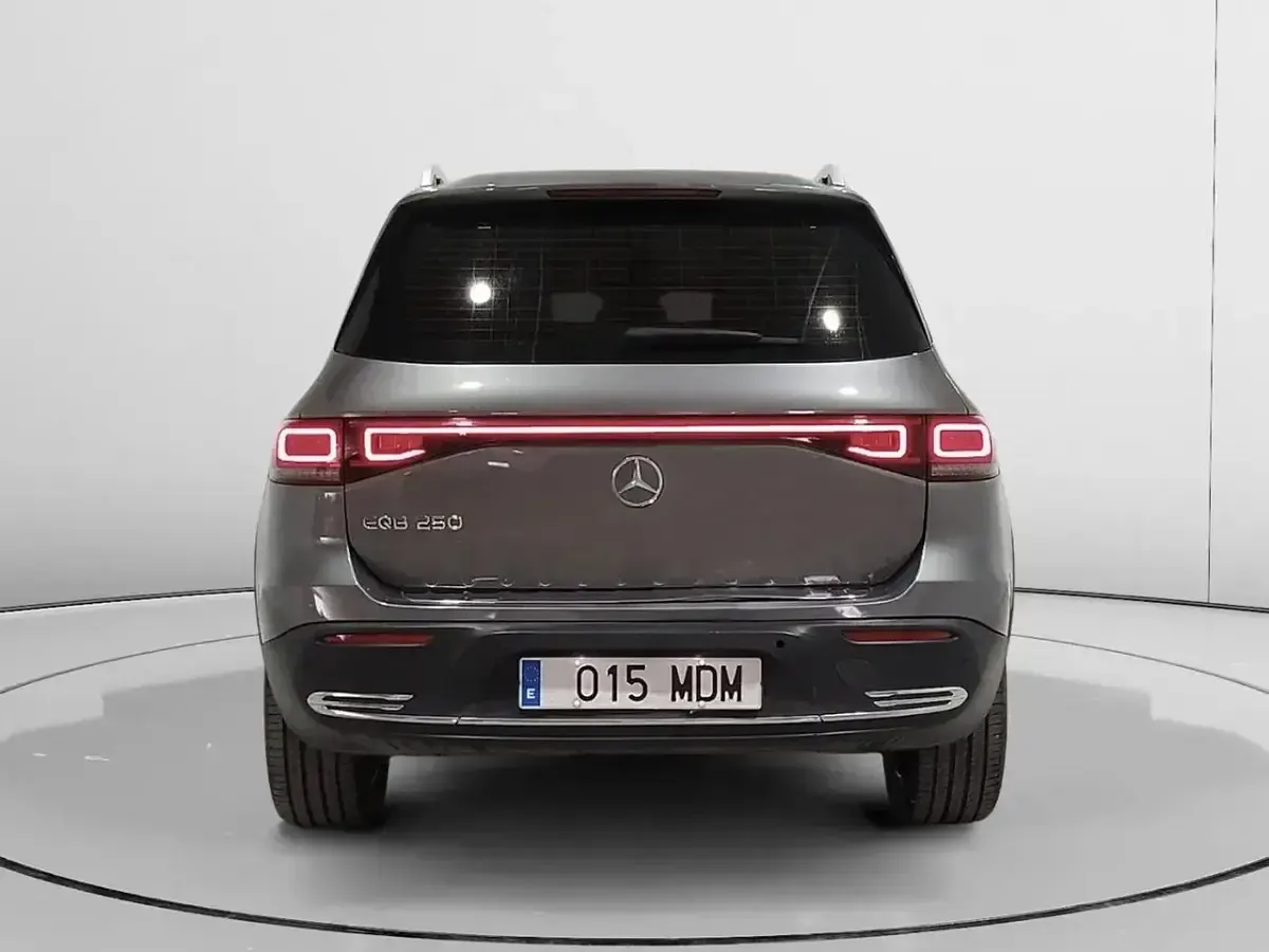 Usado Mercedes EQB250 139 kW (190 CV) 2023 Eléctrico SUV