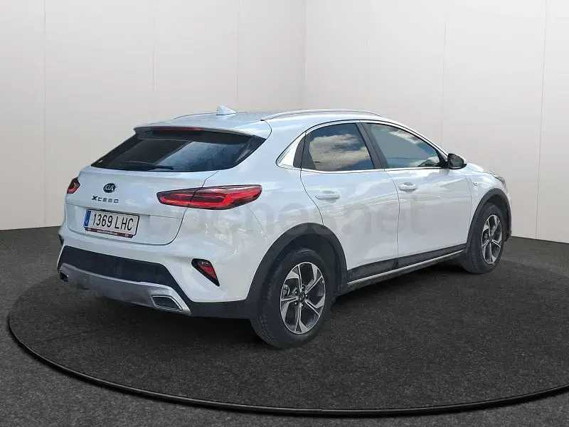 Usado Kia XCeed 120 CV (88 kW) 2020 Blanco SUV