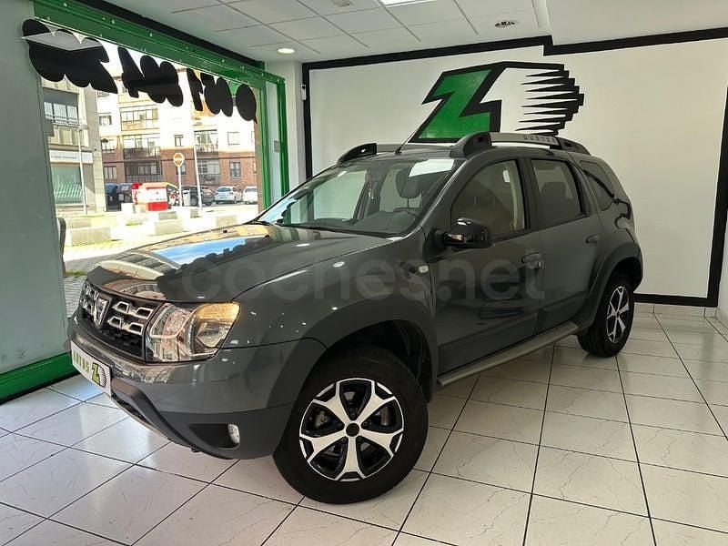 Usado Dacia Duster Lauréate 109 CV (80 kW) 2017 Gris / plata SUV