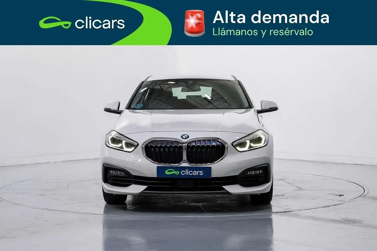 Usado BMW 118 Advantage 150 CV (110 kW) 2020 Blanco Utilitario