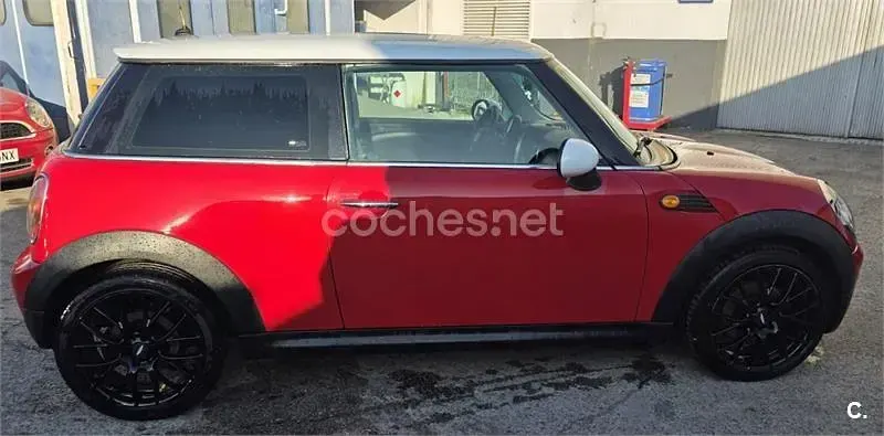 Usado Mini ONE 75 CV (55 kW) 2010 Rojo Utilitario