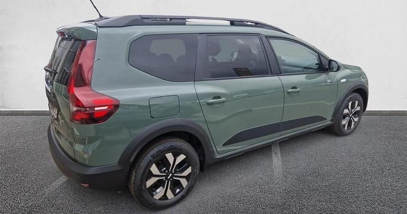 Usado Dacia Jogger Expression 110 CV (80 kW) 2025 Monovolumen