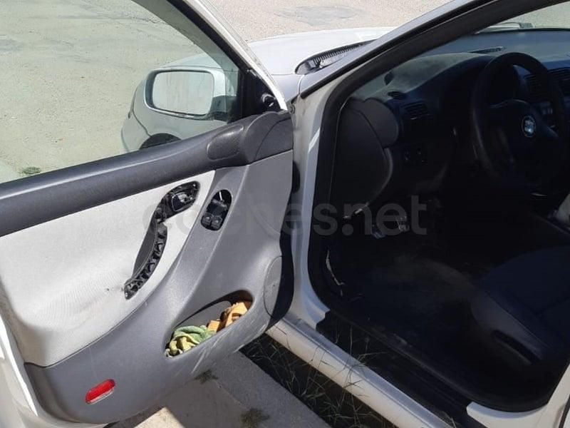 Usado Seat Toledo 110 CV (80 kW) 2002 Blanco Berlina