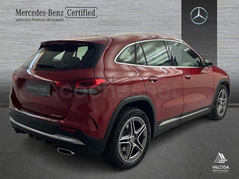 Usado Mercedes GLA250 AMG line 218 CV (160 kW) 2021 Manufaktur rojo patagonia SUV