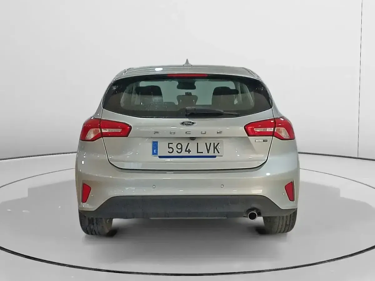 Usado Ford Focus Trend+ 125 CV (91 kW) 2021 Gris Berlina