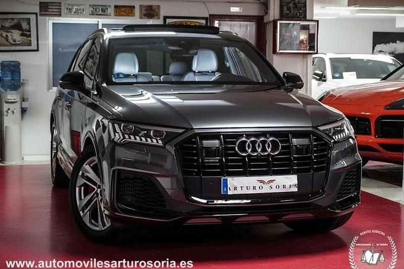 Usado Audi Q7 S-line plus 462 CV (339 kW) 2021 Gris SUV