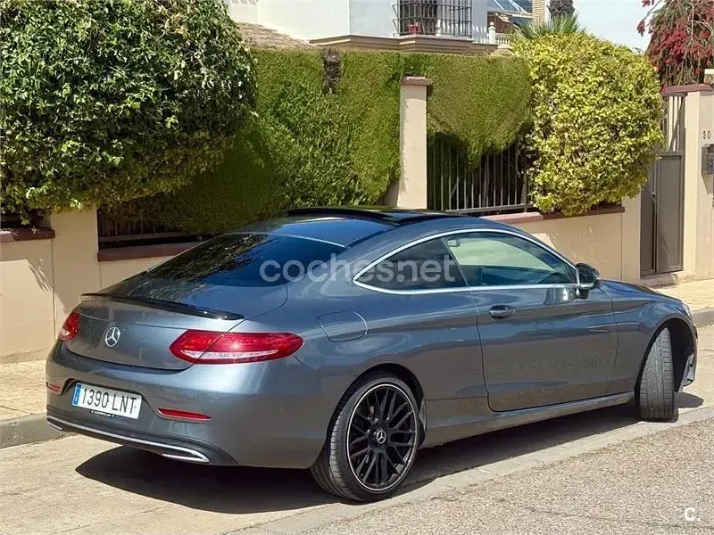 Usado Mercedes C220 170 CV (125 kW) 2016 Gris / plata Coupe