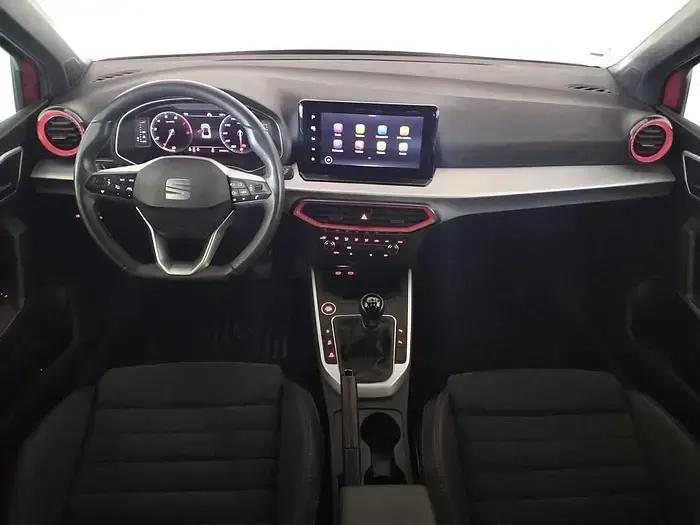 Usado Seat Arona FR 115 CV (84 kW) 2025 Rojo SUV