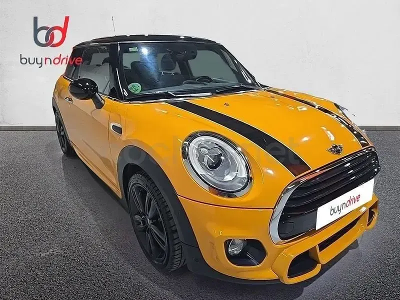 Usado Mini Cooper D 116 CV (85 kW) 2017 Naranja Utilitario