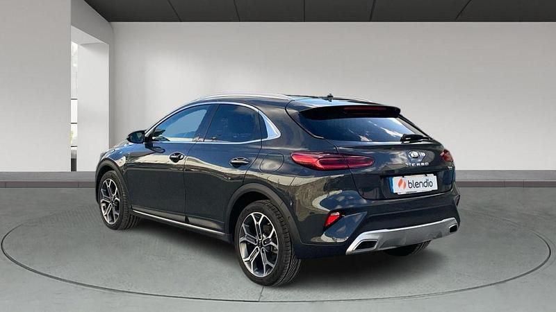 Usado Kia XCeed 136 CV (100 kW) 2020 Gris SUV