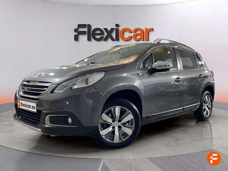 Usado Peugeot 2008 Style 110 CV (80 kW) 2016 Gris SUV