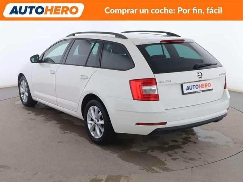Usado Skoda Octavia 150 CV (110 kW) 2018 Blanco Utilitario