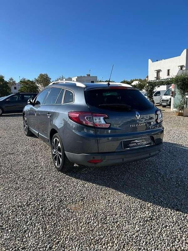 Usado Renault Mégane GrandTour Bose Edition 131 CV (96 kW) 2015 Blanco Familiar