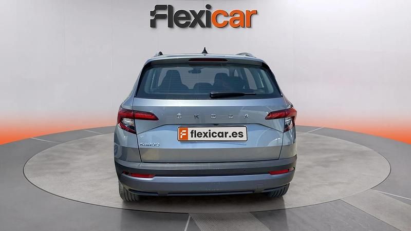 Usado Skoda Karoq Ambition 116 CV (85 kW) 2021 Gris SUV