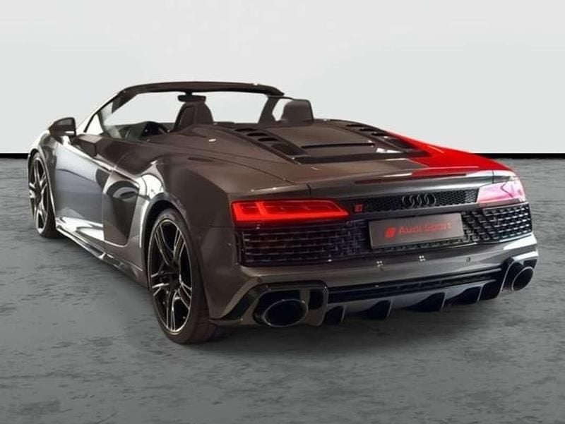 Usado Audi R8 Spyder Performance 571 CV (419 kW) 2024 Gris Descapotable