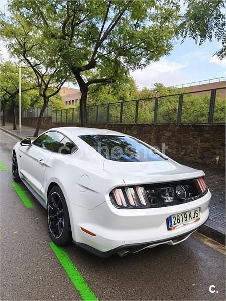 Usado Ford Mustang GT 418 CV (307 kW) 2018 Blanco Coupe