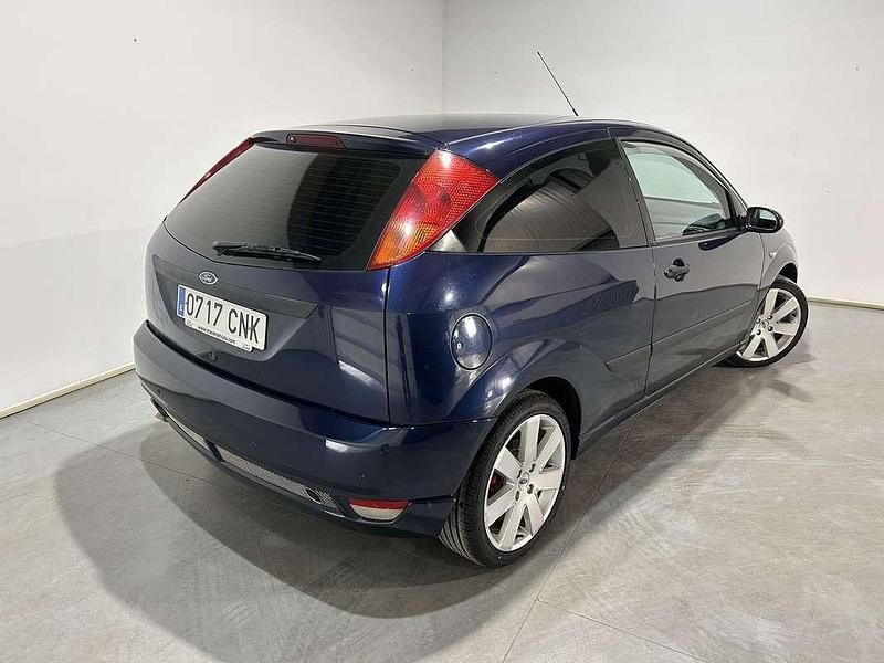 Usado Ford Focus Business Edition 115 CV (84 kW) 2003 Azul Utilitario