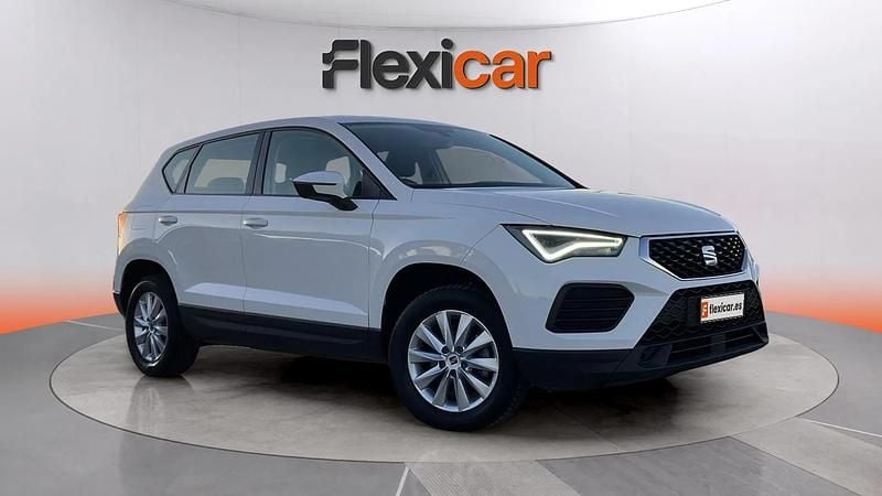 Begagnad Seat Ateca Reference 110 HK (80 kW) 2023 Vit SUV