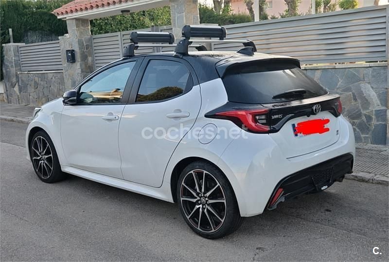 Usado Toyota Yaris Hybrid Sport 130 CV (95 kW) 2024 Blanco Berlina