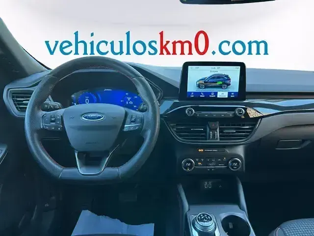 Usado Ford Kuga ST-Line 120 CV (88 kW) 2023 Gris SUV