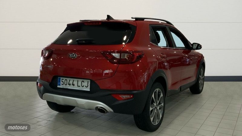 Usado Kia Stonic 100 CV (73 kW) 2019 Rojo SUV