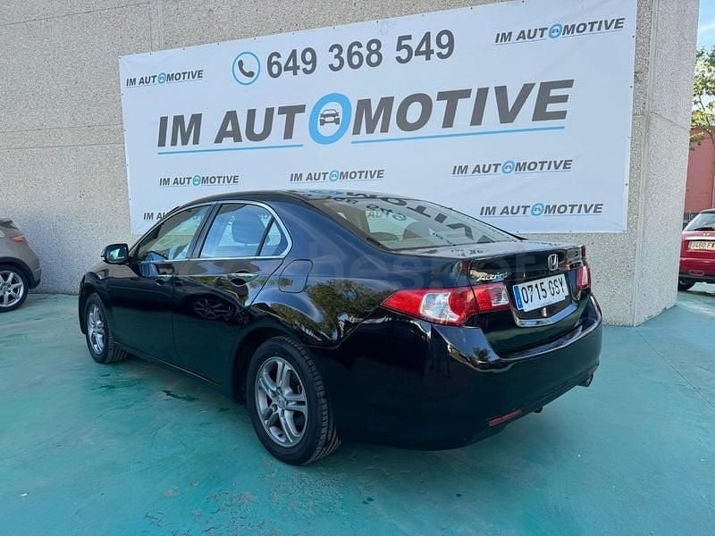 Usado Honda Accord Elegance 156 CV (114 kW) 2010 Negro Berlina