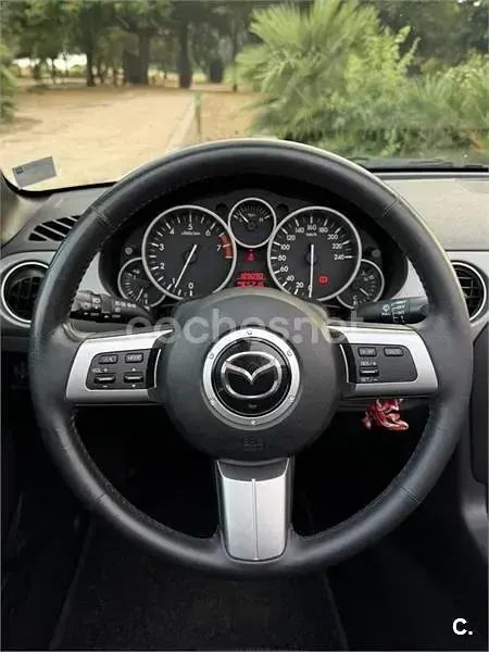 Usado Mazda MX5 Style 126 CV (92 kW) 2010 Gris / plata Descapotable