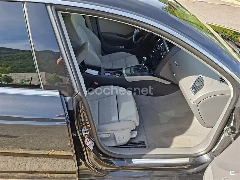 Usado Audi A5 Sportback Premium 170 CV (125 kW) 2010 Negro Utilitario