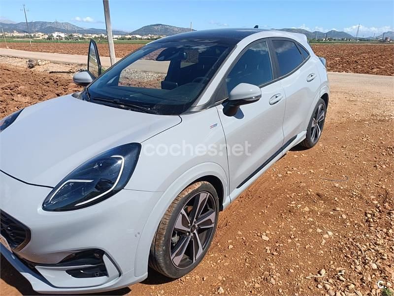 Usado Ford Puma 125 CV (91 kW) 2023 Gris / plata SUV