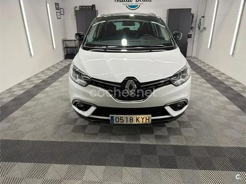 Usado Renault Grand Scénic IV Zen 160 CV (117 kW) 2019 Blanco Monovolumen