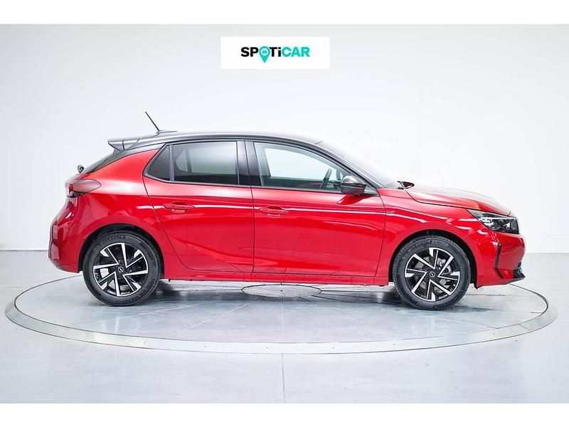 Nuevo Opel Corsa 100 CV (73 kW) 2026 Rojo Utilitario