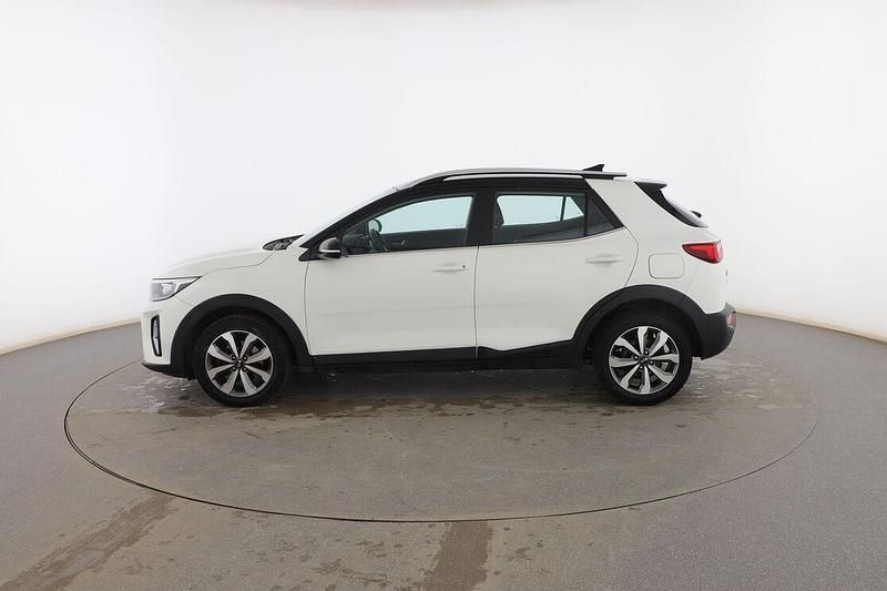 Usado Kia Stonic 101 CV (74 kW) 2021 Blanco SUV
