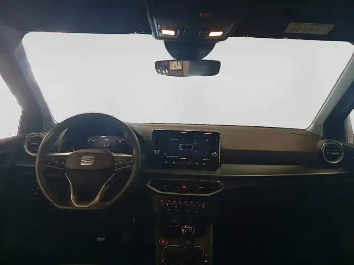 Usado Seat Arona Xperience 115 CV (84 kW) 2025 Gris SUV