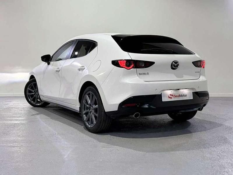 Usado Mazda 3 Prime-Line 140 CV (102 kW) 2025 Blanco Utilitario