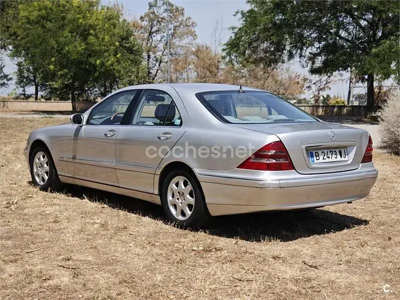 Usado Mercedes S320 224 CV (164 kW) 2000 Gris / plata Berlina