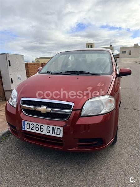 Usado Chevrolet Aveo LS 84 CV (61 kW) 2010 Rojo Berlina