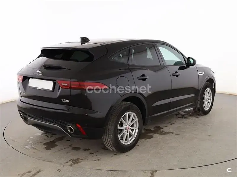 Usado Jaguar E-Pace R-Dynamic 150 CV (110 kW) 2019 Negro SUV