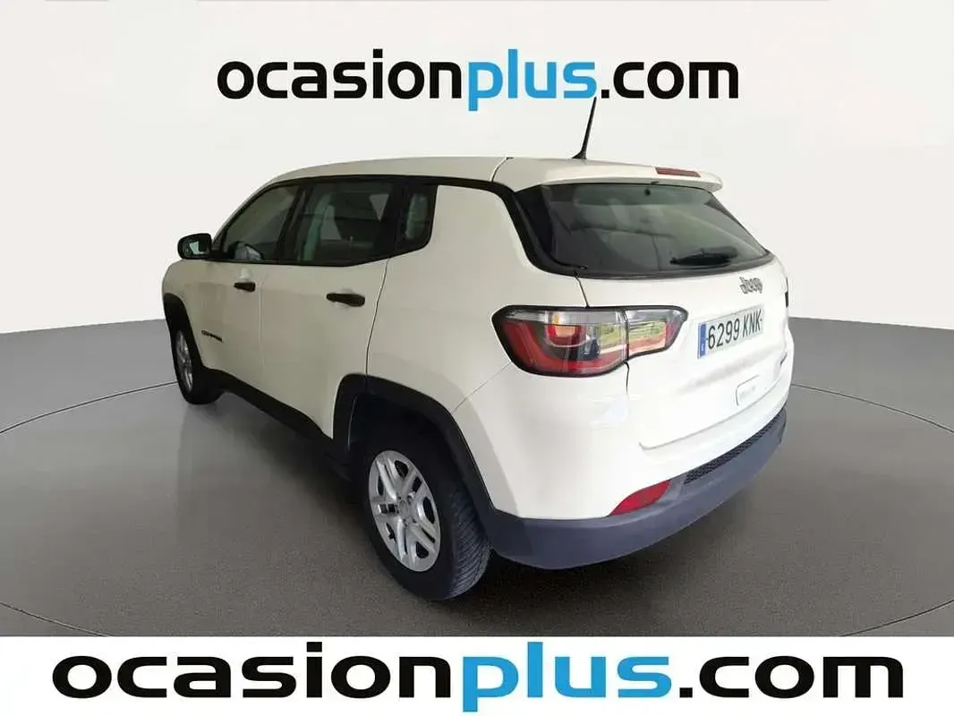 Usado Jeep Compass Sport 140 CV (102 kW) 2018 Blanco SUV