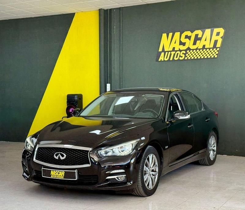 Usado Infiniti Q50 170 CV (125 kW) 2016 Negro Berlina