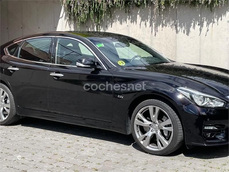 Usado Infiniti Q70 Sport Tech 170 CV (125 kW) 2015 Negro Berlina